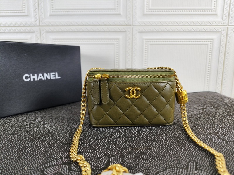 Chanel Handbags 95